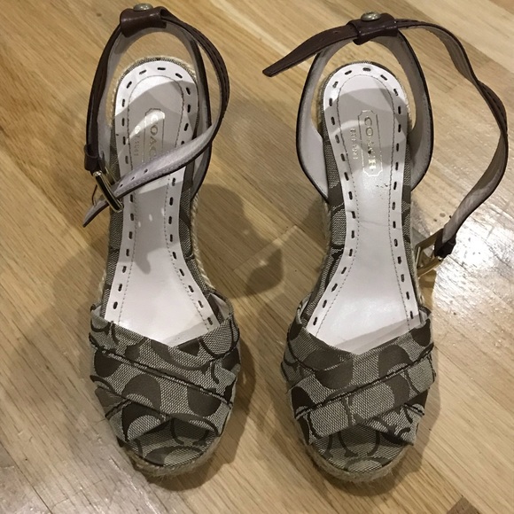 Stunning Coach Espadrilles size 7. Excellent condition. Worn once. - Picture 2 of 11